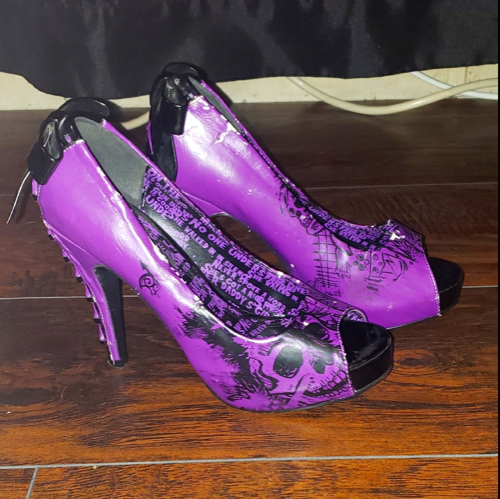 4in purple skull and bow heels